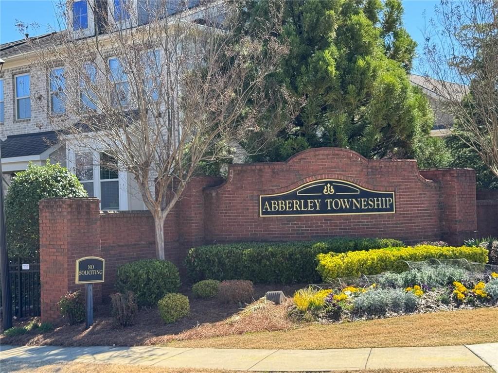 10855 Bossier Drive, Alpharetta, Georgia image 2
