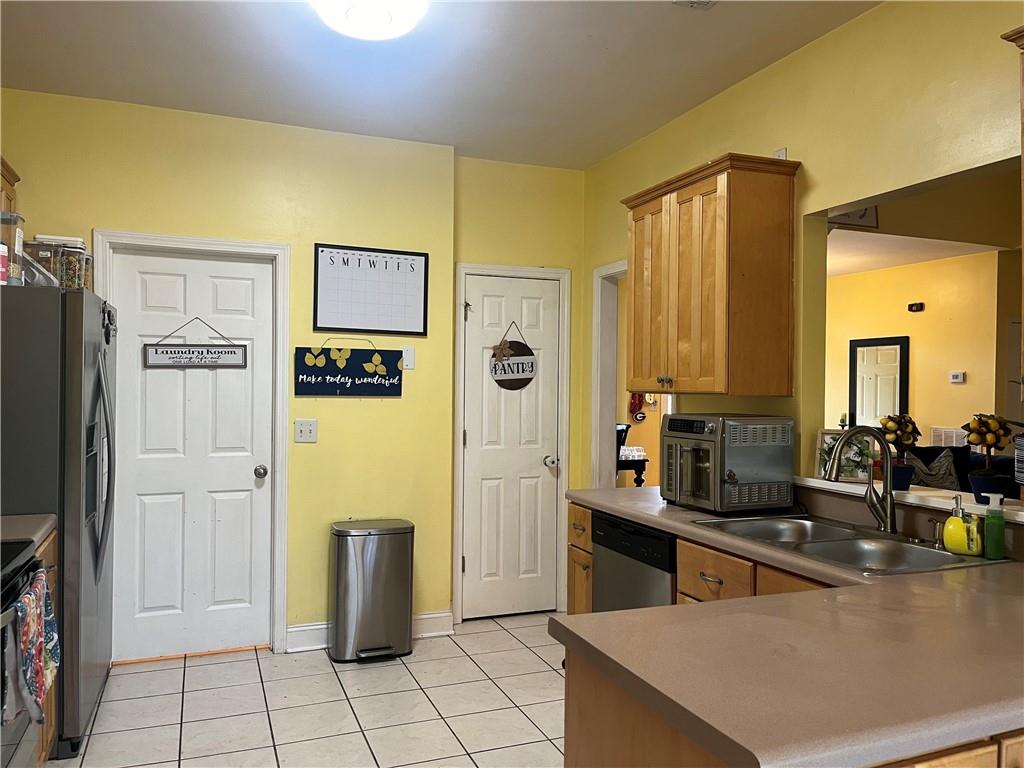 110 Granny Smith Drive, Calhoun, Georgia image 5
