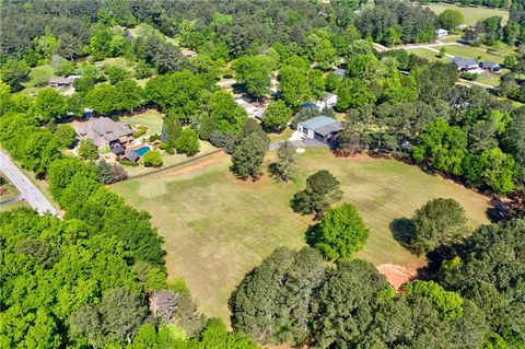 A home in Mcdonough