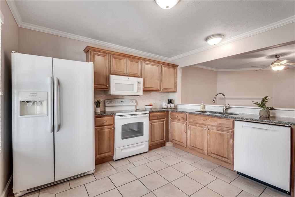 2306 Queen Anne Court, Atlanta, Georgia image 12