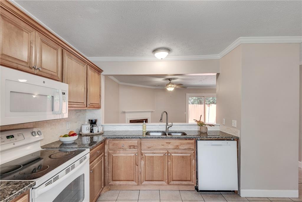 2306 Queen Anne Court, Atlanta, Georgia image 13