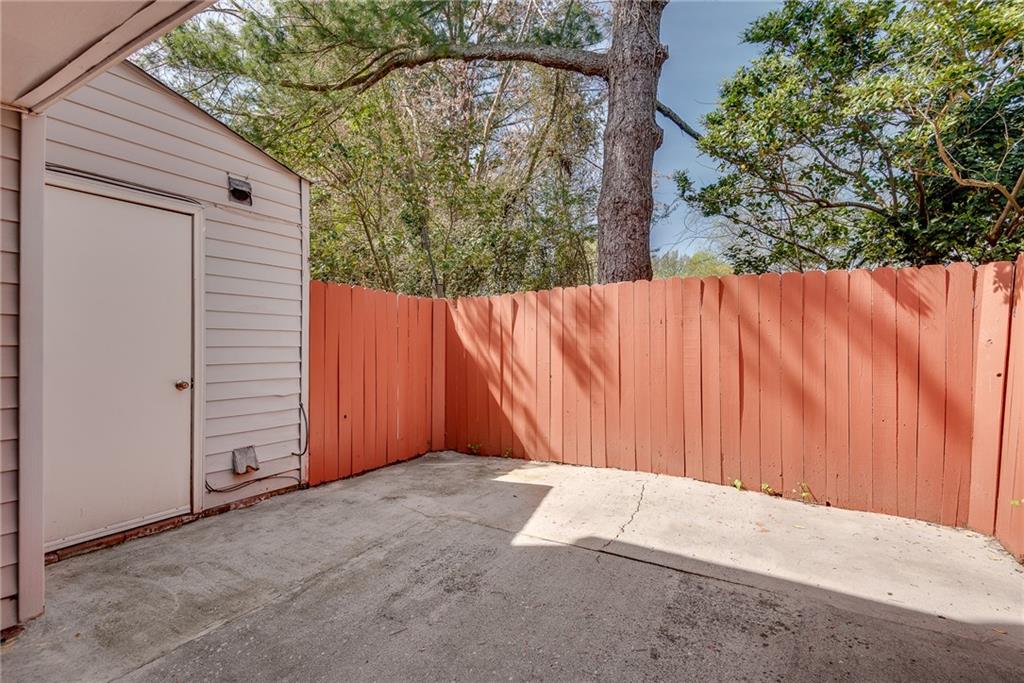 2306 Queen Anne Court, Atlanta, Georgia image 32