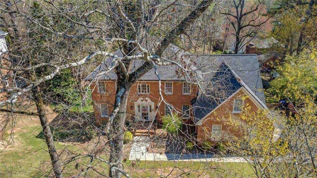 7575 Hunters Woods Drive