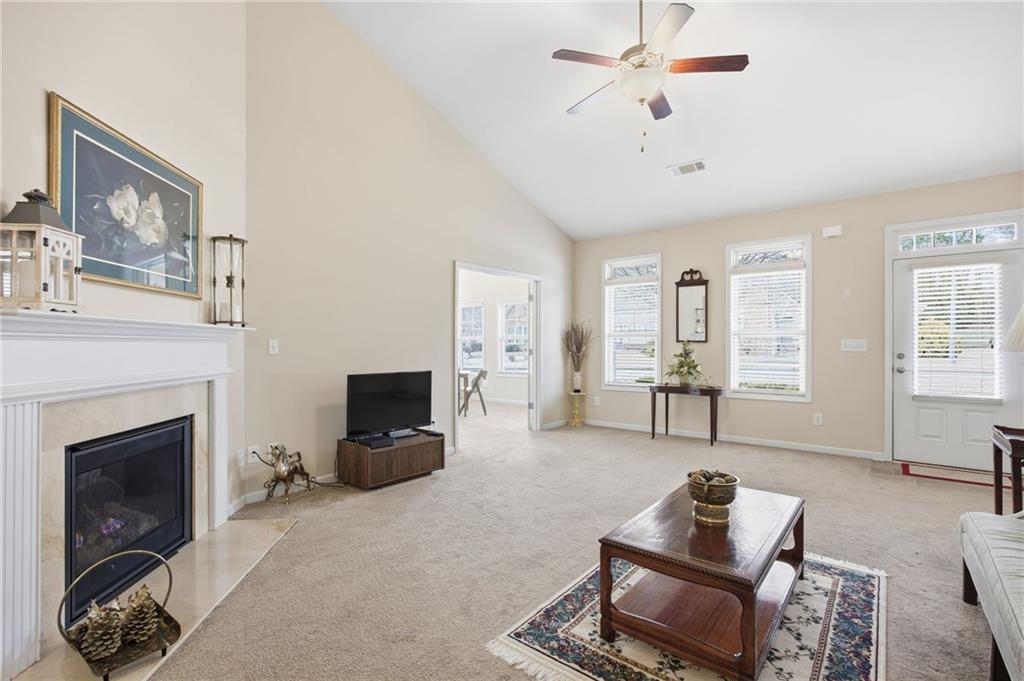 2403 Tree Arbor Way