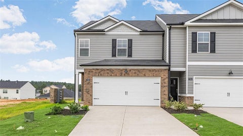 Townhouse For Sale - 136 Pinemarrow Trail<br/> Henry County, Stockbridge, GA 30281