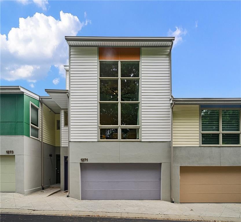 1271 Eames Green NW
