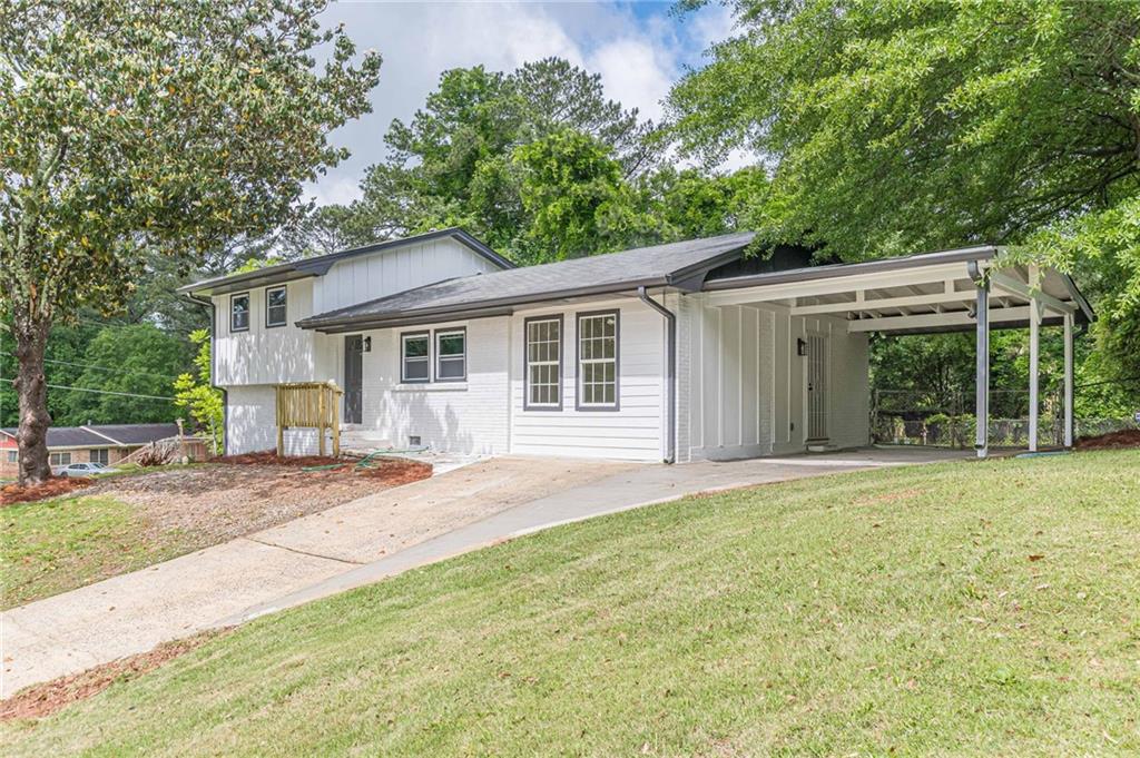 8285 Hemlock Drive