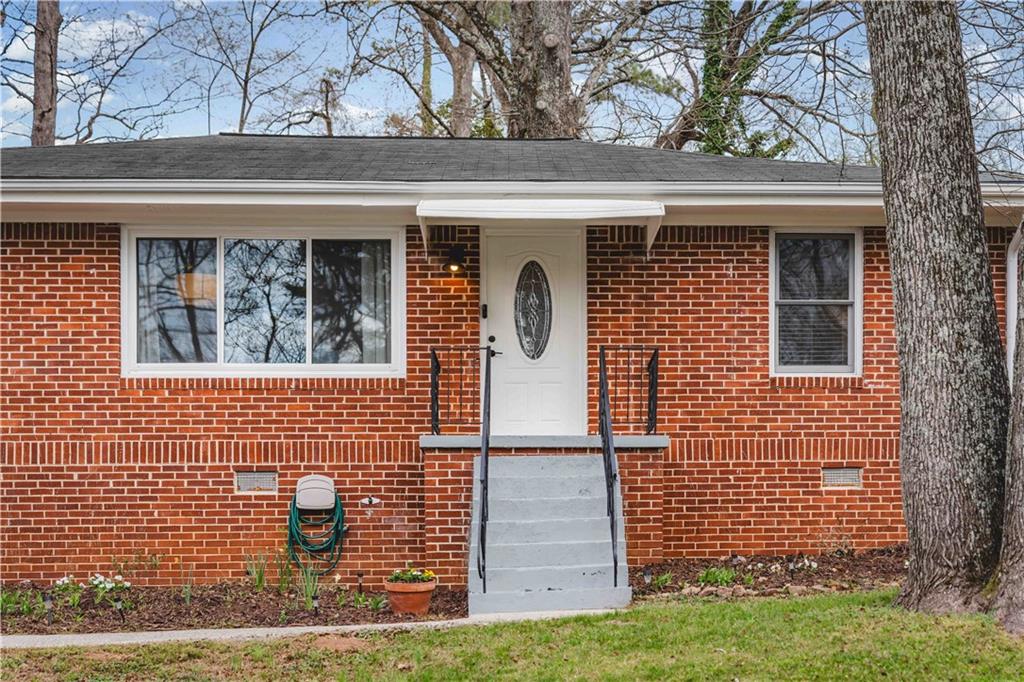 1738 Flintwood Drive SE