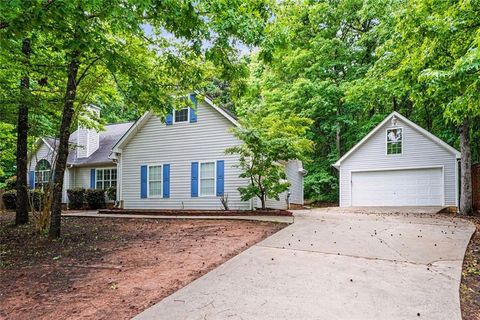 Homes For Sale - 240 Dillion Drive<br/> Hampton, GA 30228