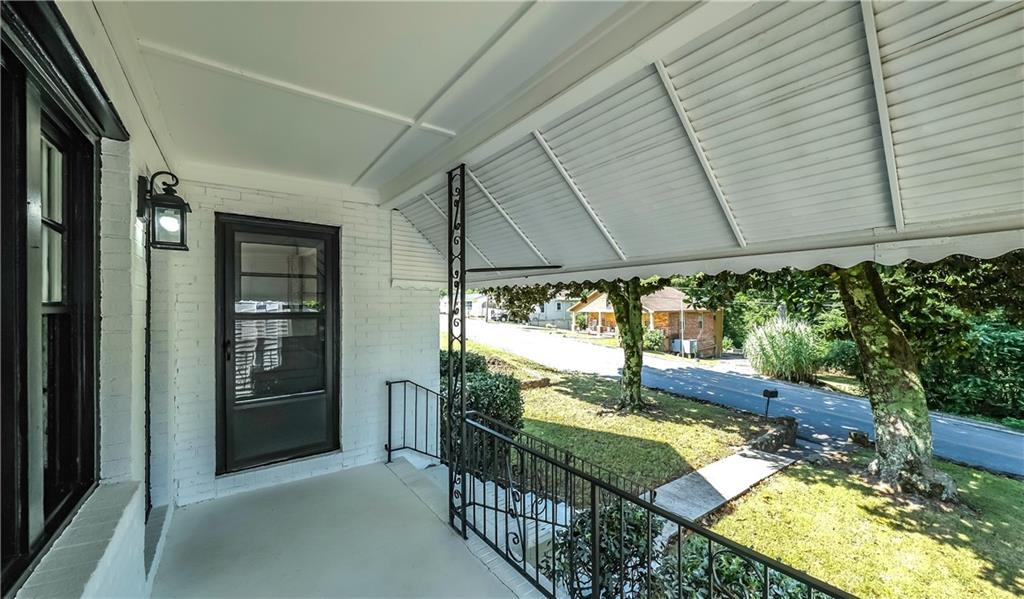 122 Perkins Street