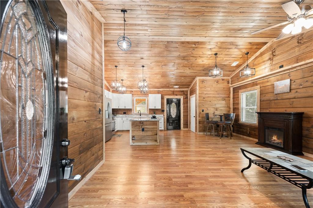 Sassafras Mountain - Residential