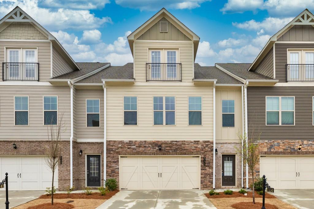 2130 Manor Pointe Drive, Cumming, Georgia image 1