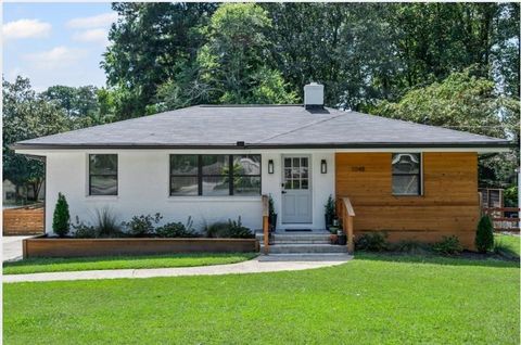 1048 Pinehurst Drive SE Smyrna GA 30080