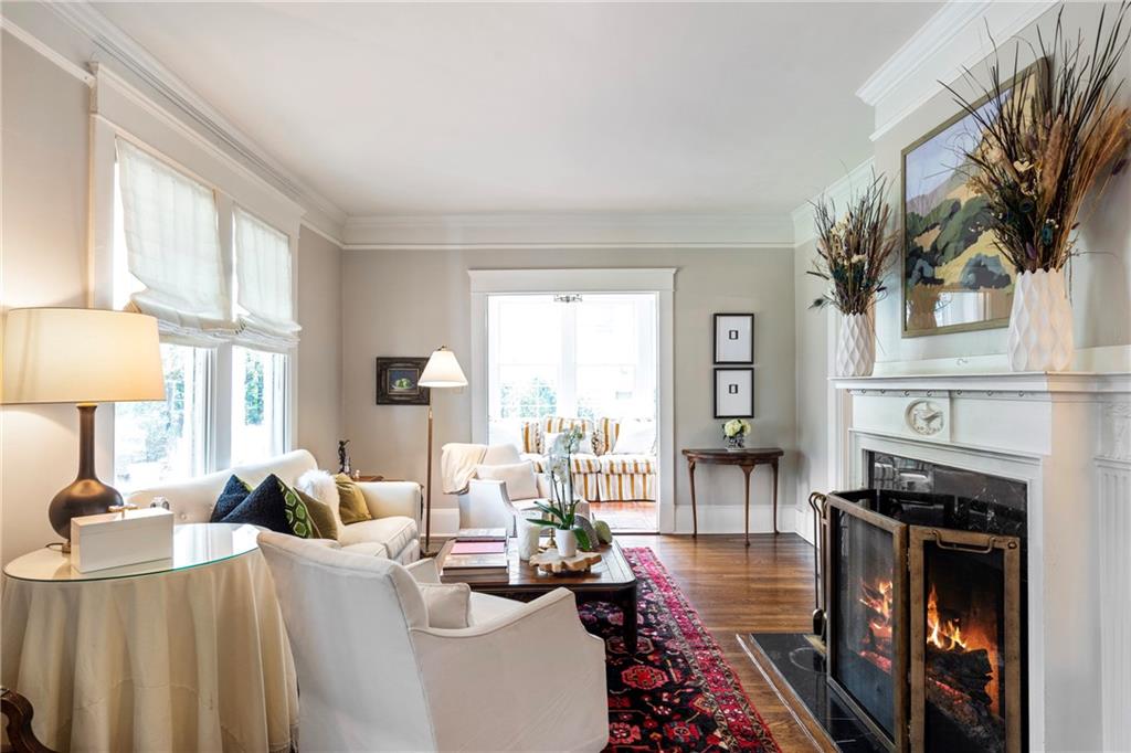 13 Roanoke Avenue NE