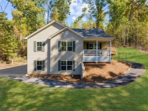 A home in Dahlonega