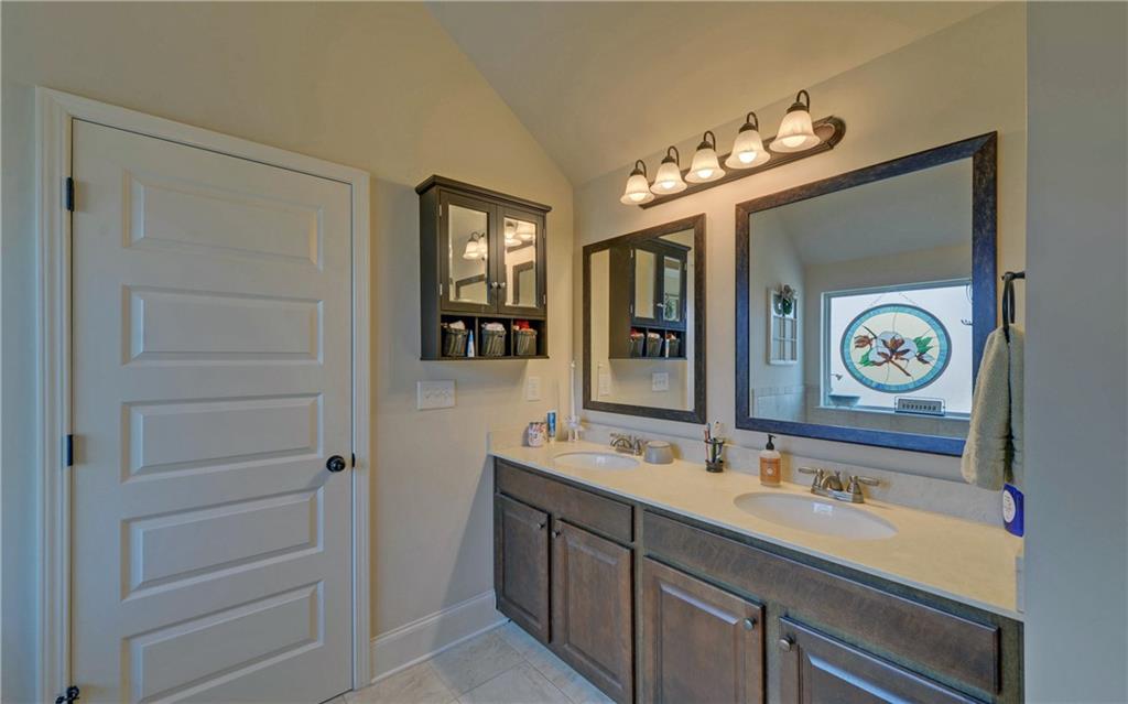 6293 Brookridge Drive, Flowery Branch, Georgia image 33