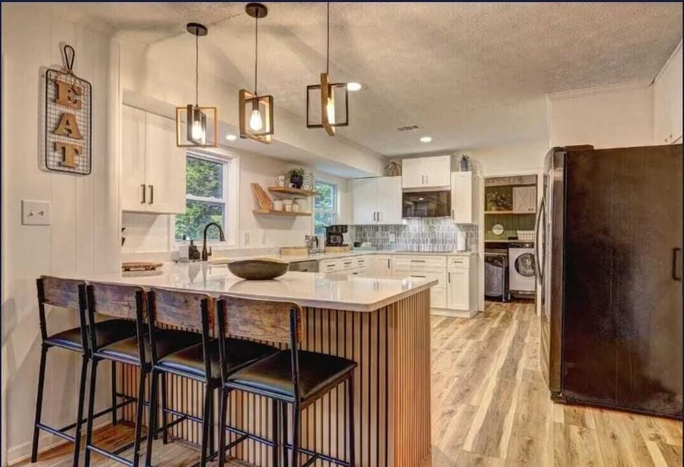 457 Castleaire Drive SW