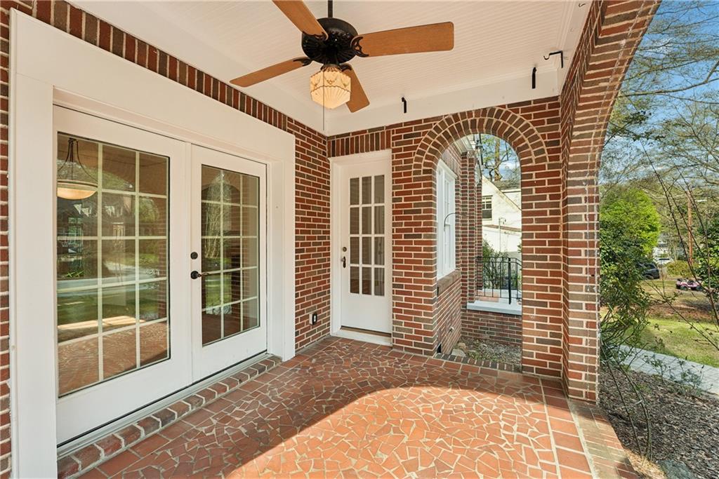 1756 Inverness Avenue NE