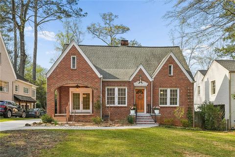 Photo of 1756 Inverness Avenue NE, Atlanta, GA 30306 (MLS # 7731545)