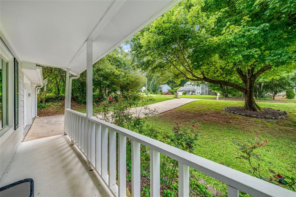 412 RIVER POINT Drive