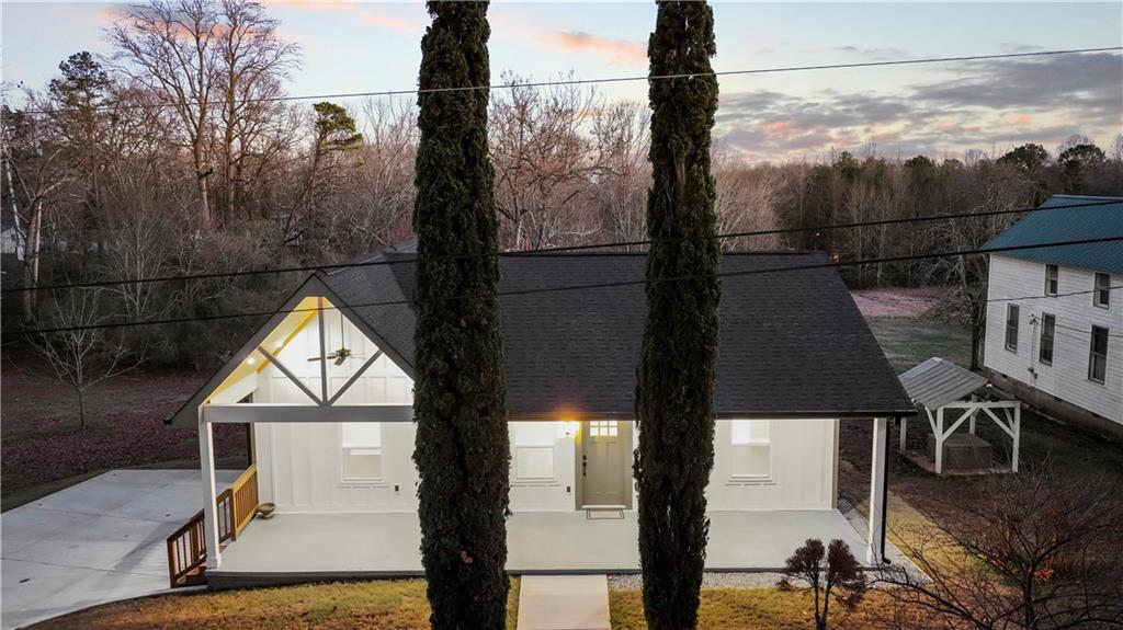 130 E Railroad Avenue