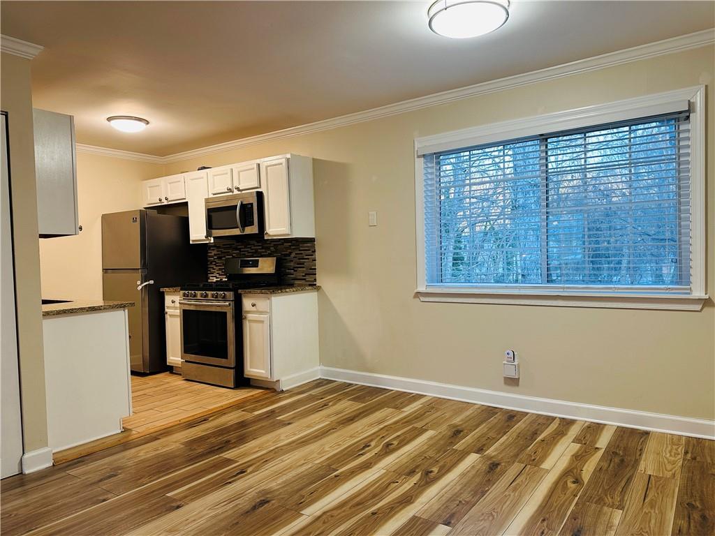 405 Fairburn Road SW 122