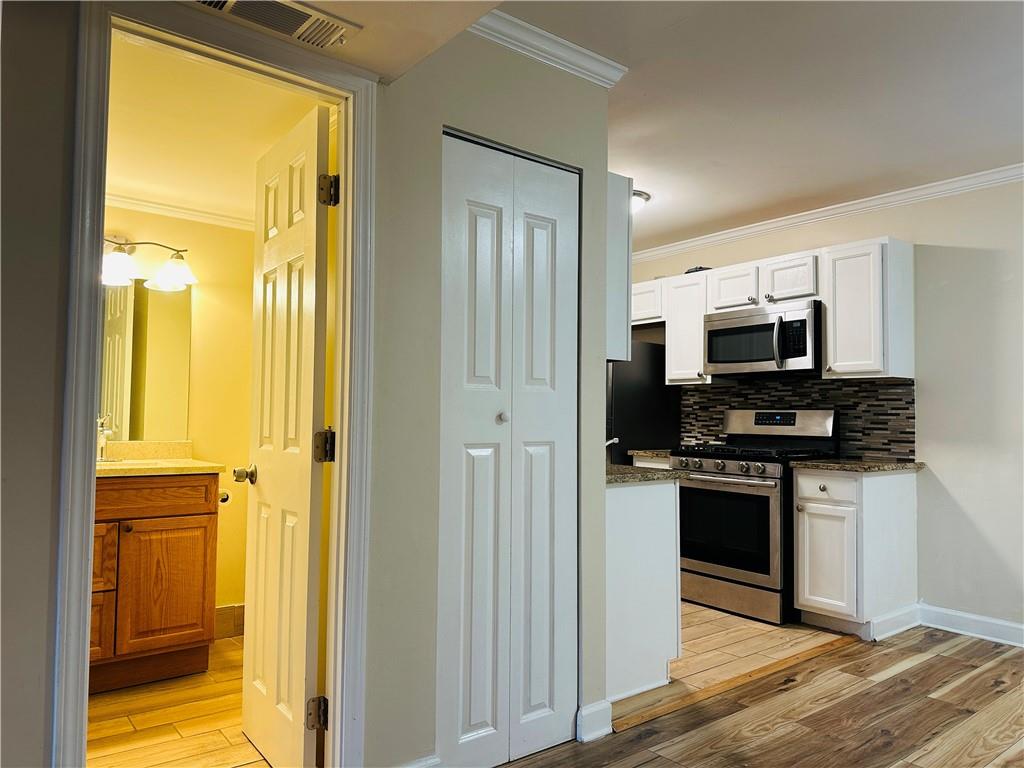 405 Fairburn Road SW 122