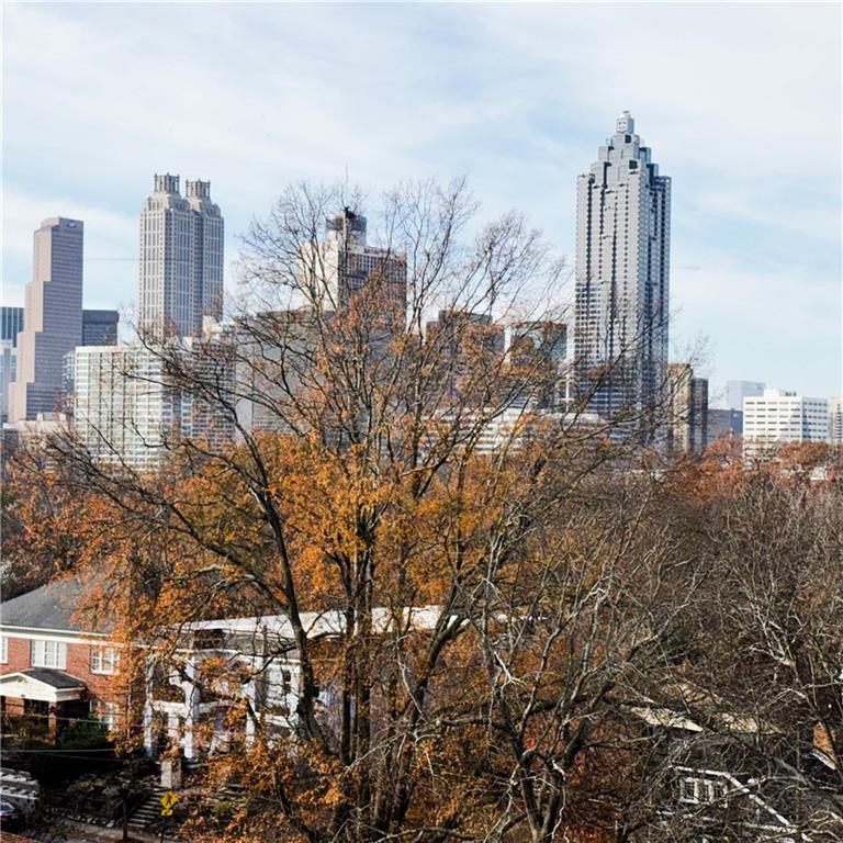 525 Parkway Drive NE 208