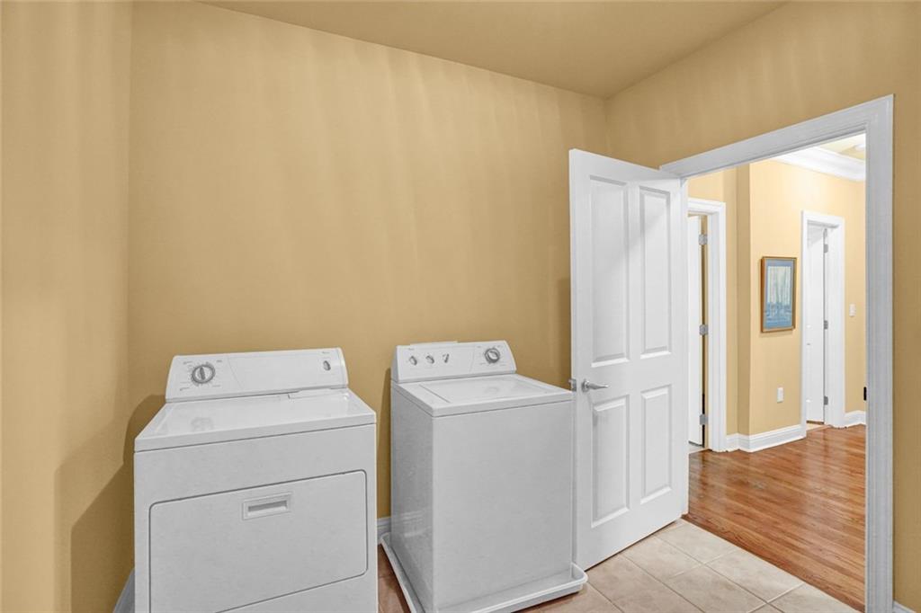 1203 Glenridge Place, Atlanta, Georgia image 26