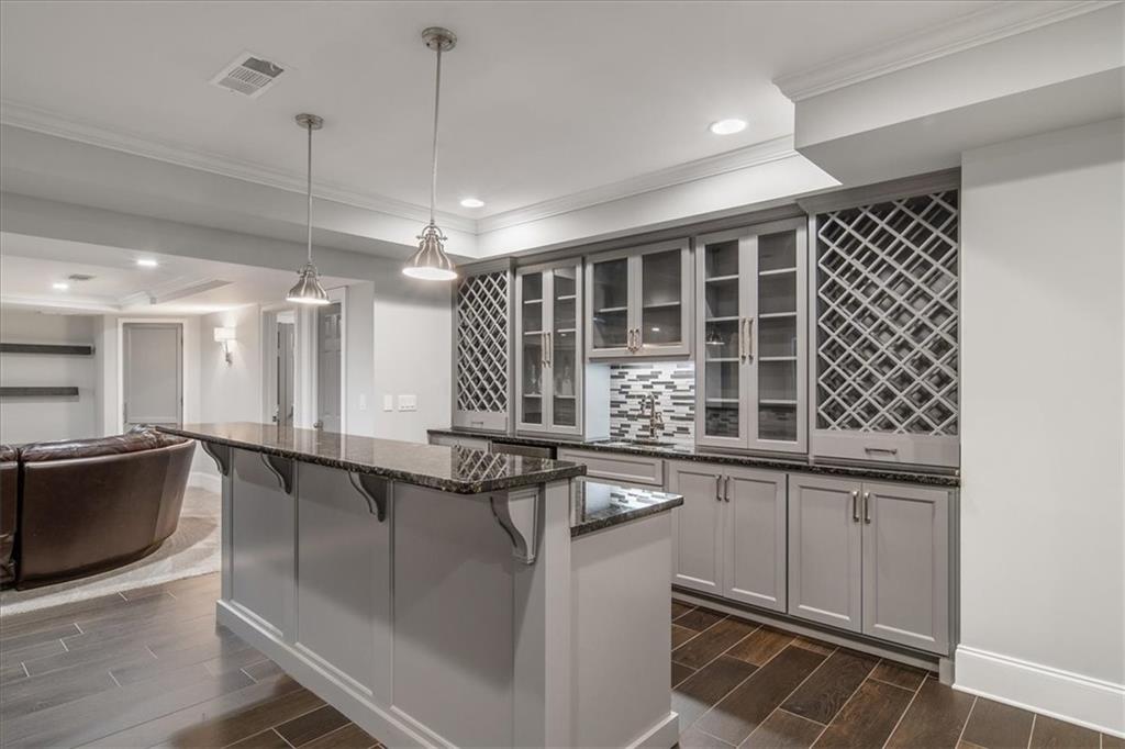 88+ ACRE GATED MULTI HOME ESTATE - Residential