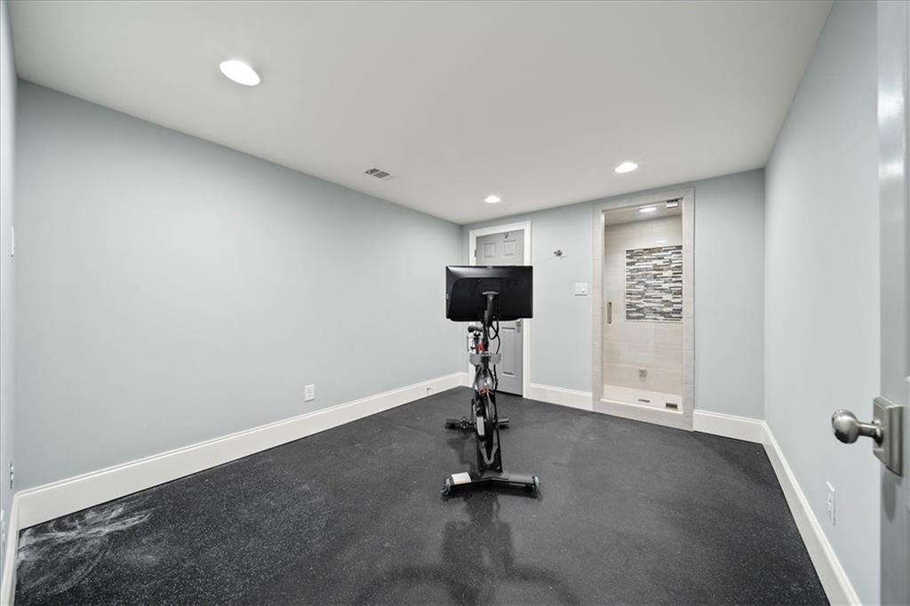 88+ ACRE GATED MULTI HOME ESTATE - Residential