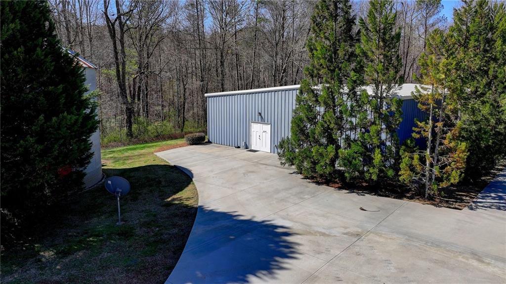 88+ ACRE GATED MULTI HOME ESTATE - Residential