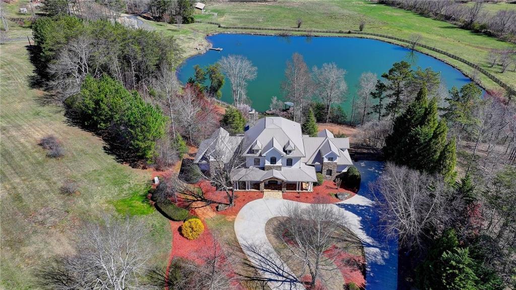 88+ ACRE GATED MULTI HOME ESTATE - Residential