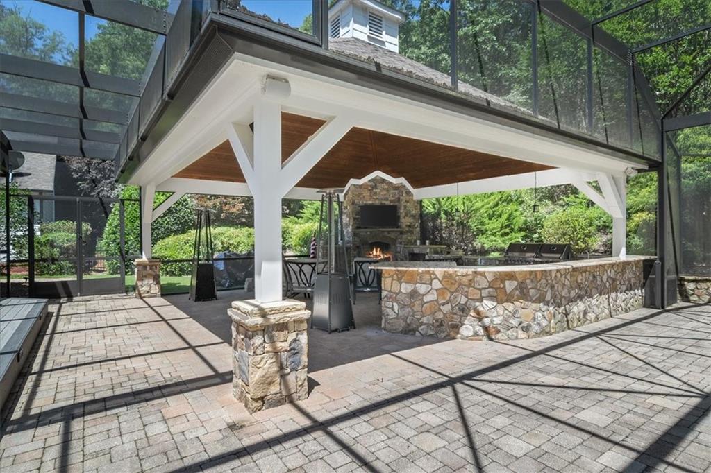 88+ ACRE GATED MULTI HOME ESTATE - Residential