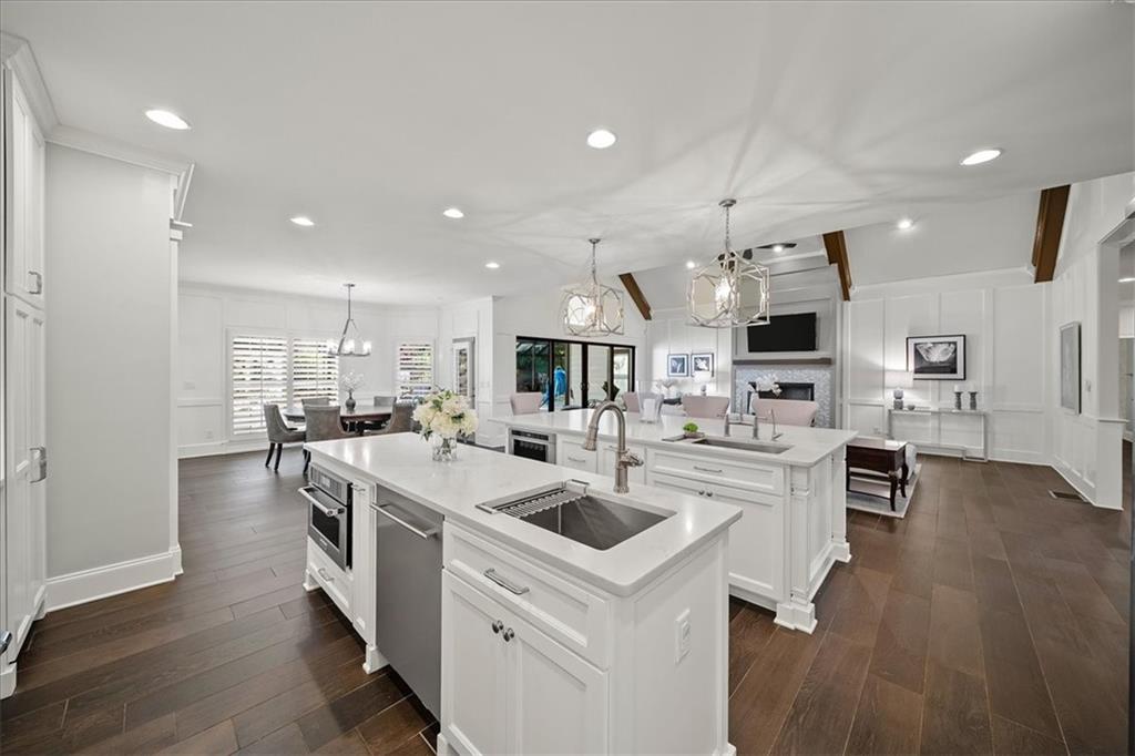 88+ ACRE GATED MULTI HOME ESTATE - Residential