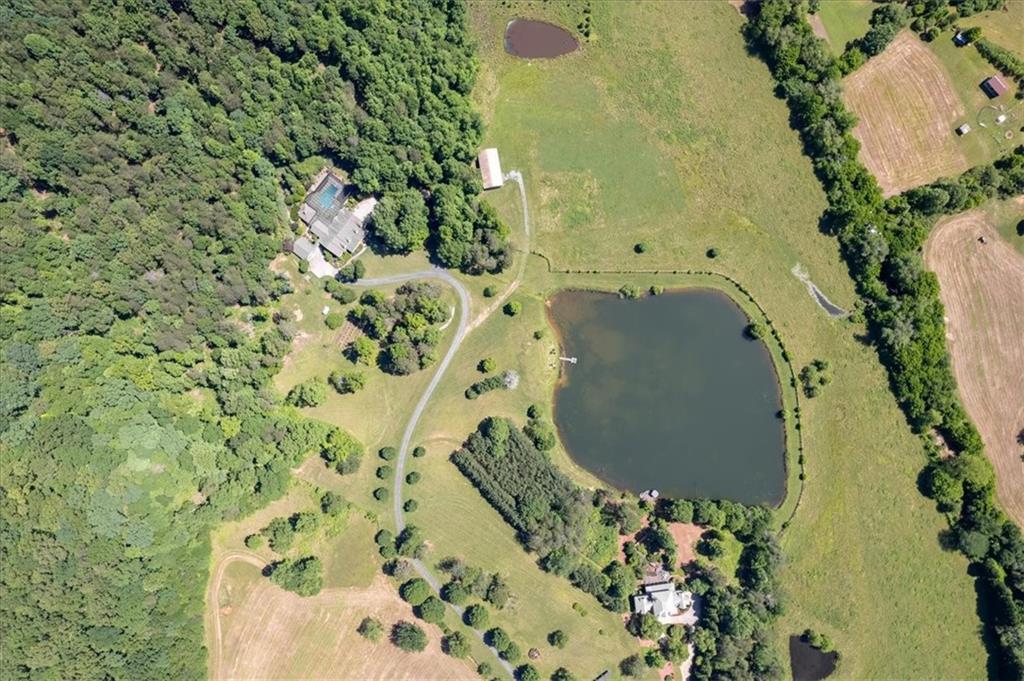 88+ ACRE GATED MULTI HOME ESTATE - Residential