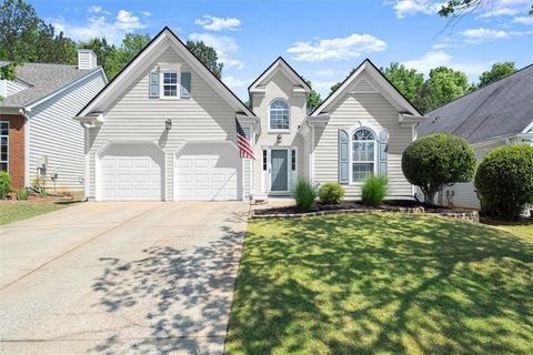 Homes For Sale - 3090 Serenade Court<br/> Alpharetta, GA 30004