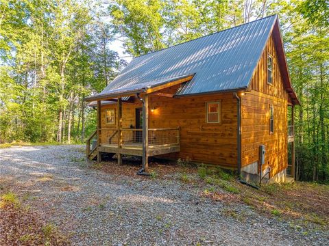 Homes For Sale - 5860 Old Bucktown Road<br/> Ellijay, GA 30536