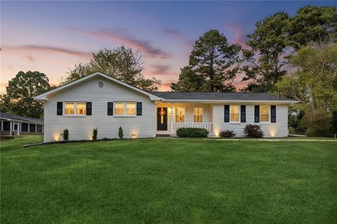 1545 Falcon Lane Grayson GA 30017