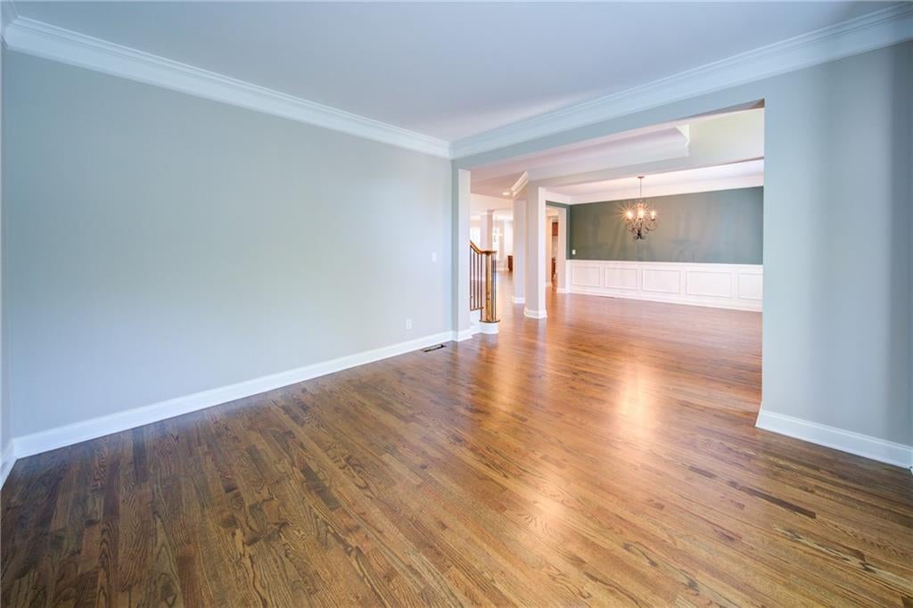 5660 Cascade Trail