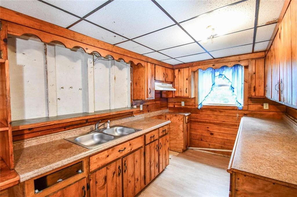 624 Ridgeview Road