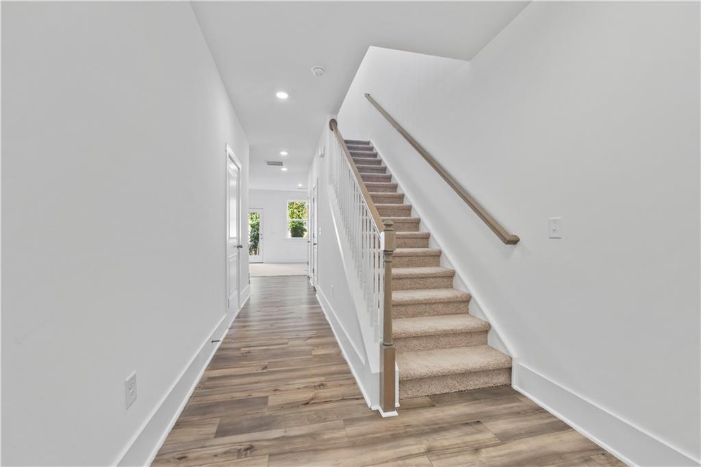 1512 Parks Edge Lane, Atlanta, Georgia image 4