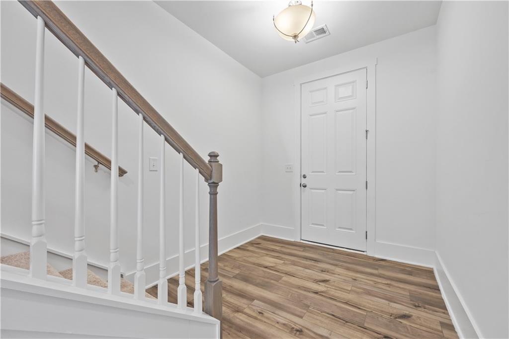 1512 Parks Edge Lane, Atlanta, Georgia image 3