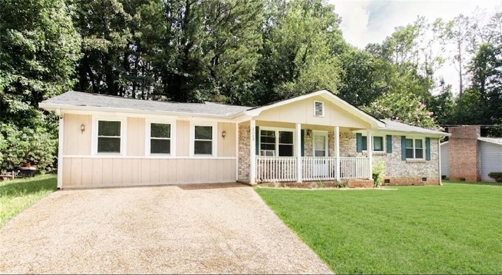 2289 Chestnut Log Drive