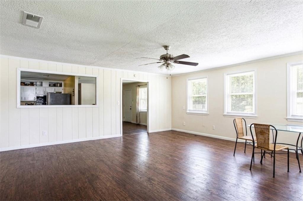 2289 Chestnut Log Drive