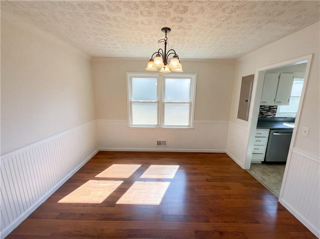 2289 Country Club Drive SE