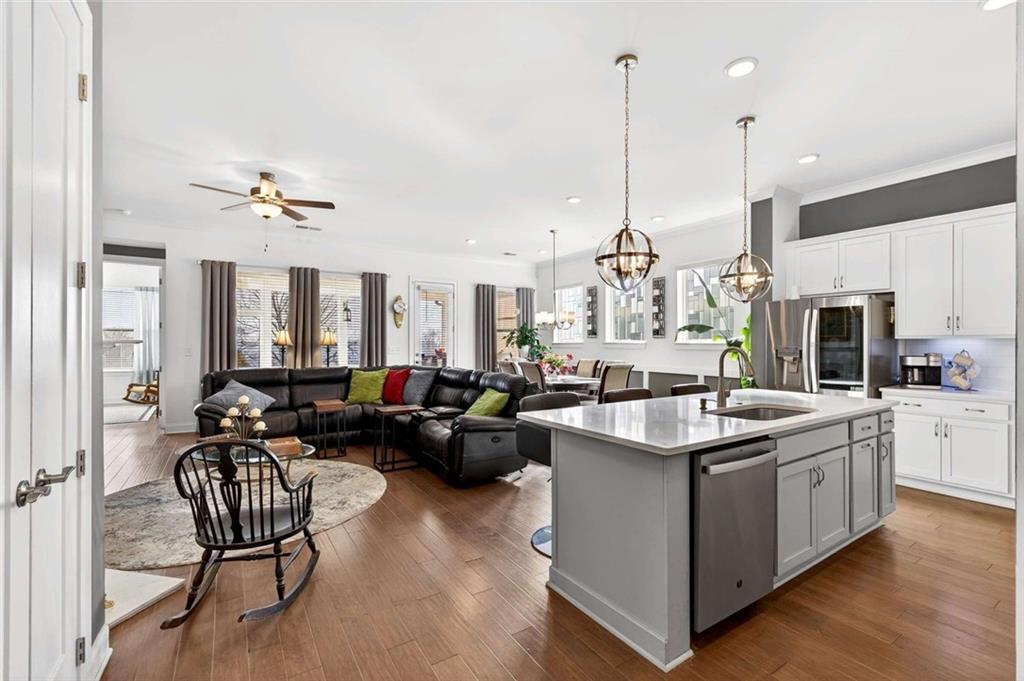 6869 River Rock Drive