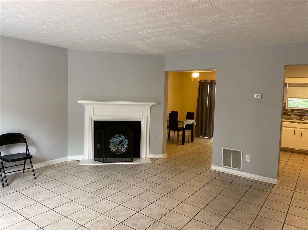 3082 Revere Court, Atlanta, Georgia image 3