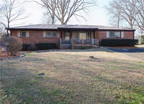 Homes For Sale - 4778 Garrett Drive<br/> Mableton, GA 30126