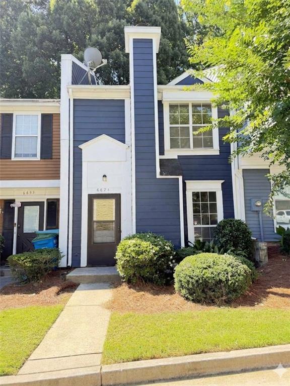 6624 Wellington Square